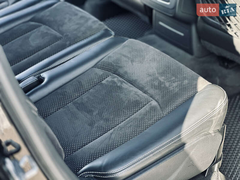 Внедорожник / Кроссовер Audi Q7 2016 в Кременчуге