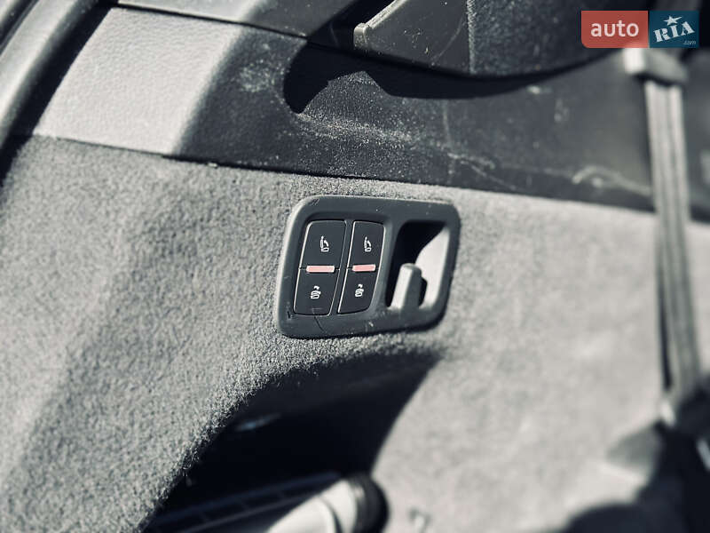 Внедорожник / Кроссовер Audi Q7 2016 в Кременчуге