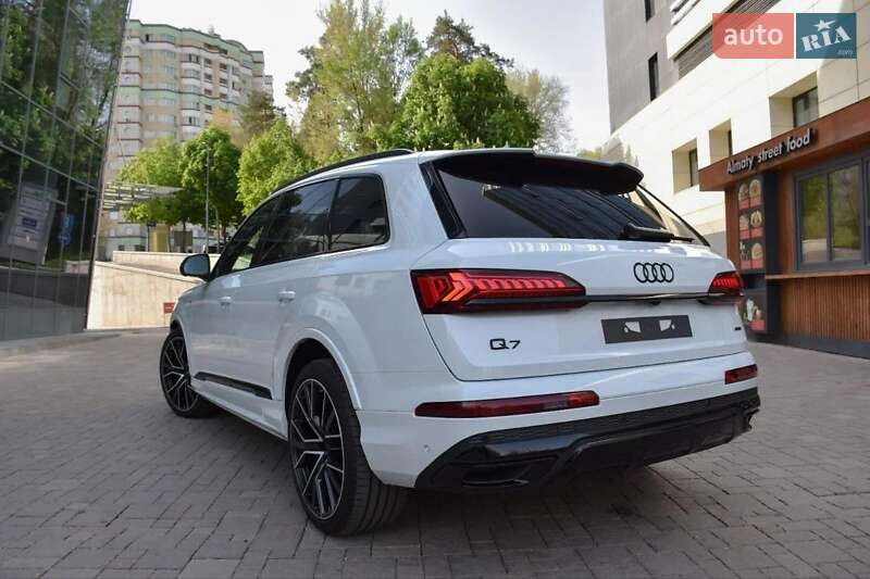 Позашляховик / Кросовер Audi Q7 2022 в Одесі