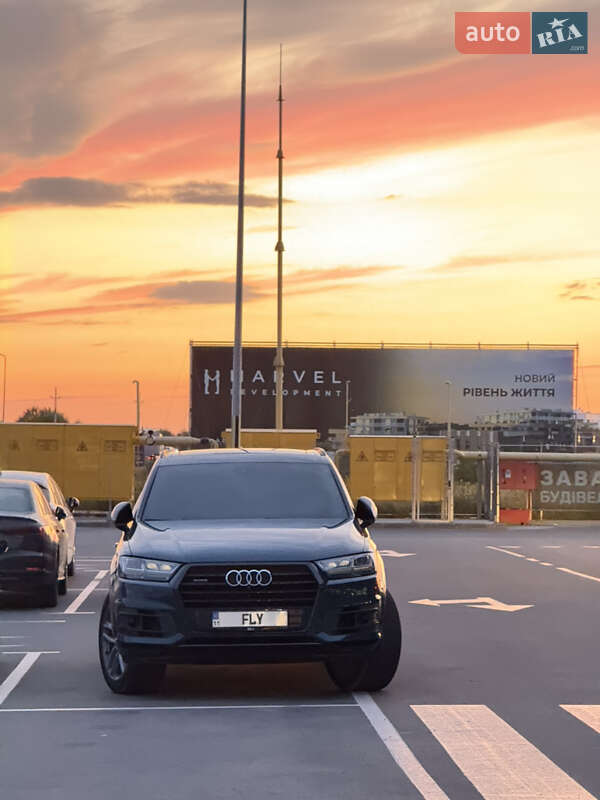 Внедорожник / Кроссовер Audi Q7 2018 в Львове