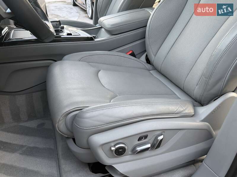 Внедорожник / Кроссовер Audi Q7 2016 в Дрогобыче