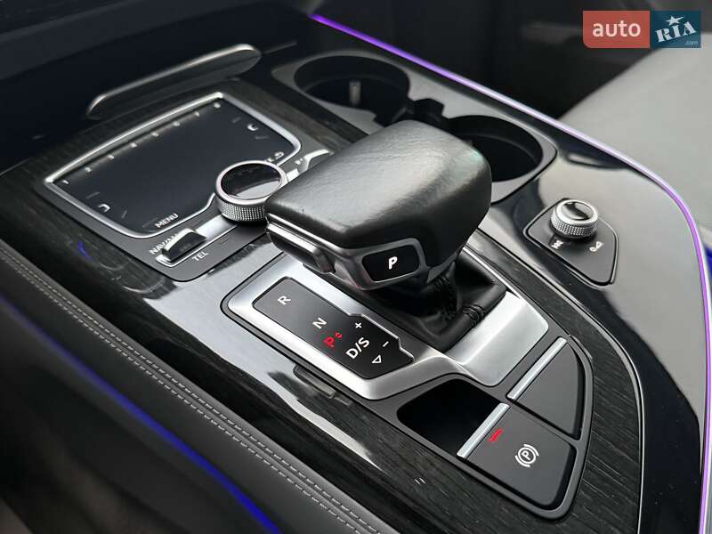 Внедорожник / Кроссовер Audi Q7 2016 в Дрогобыче