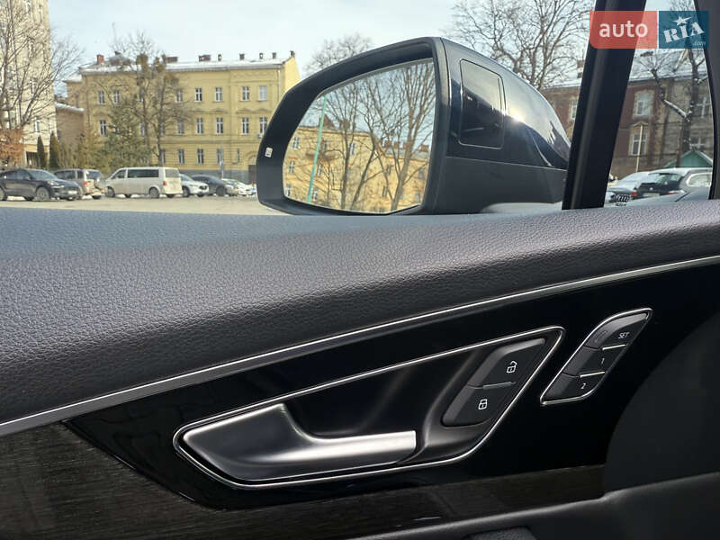Позашляховик / Кросовер Audi Q7 2017 в Львові