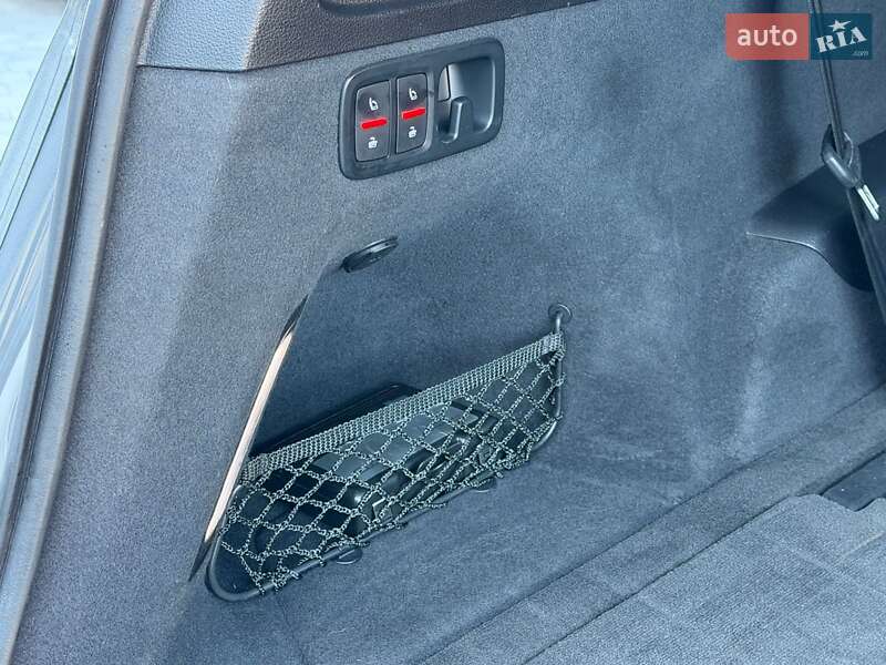 Внедорожник / Кроссовер Audi Q7 2017 в Ровно