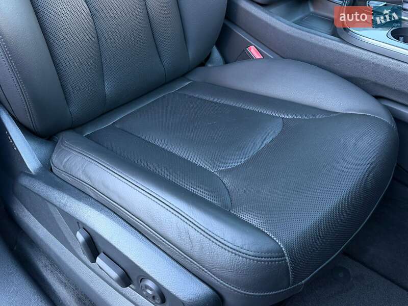 Внедорожник / Кроссовер Audi Q7 2017 в Ровно