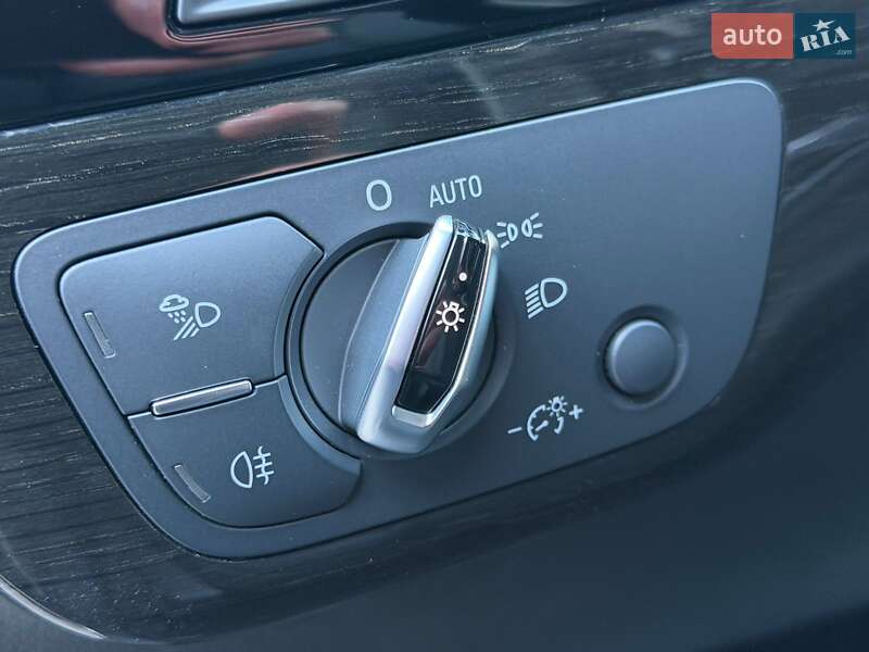 Внедорожник / Кроссовер Audi Q7 2017 в Ровно