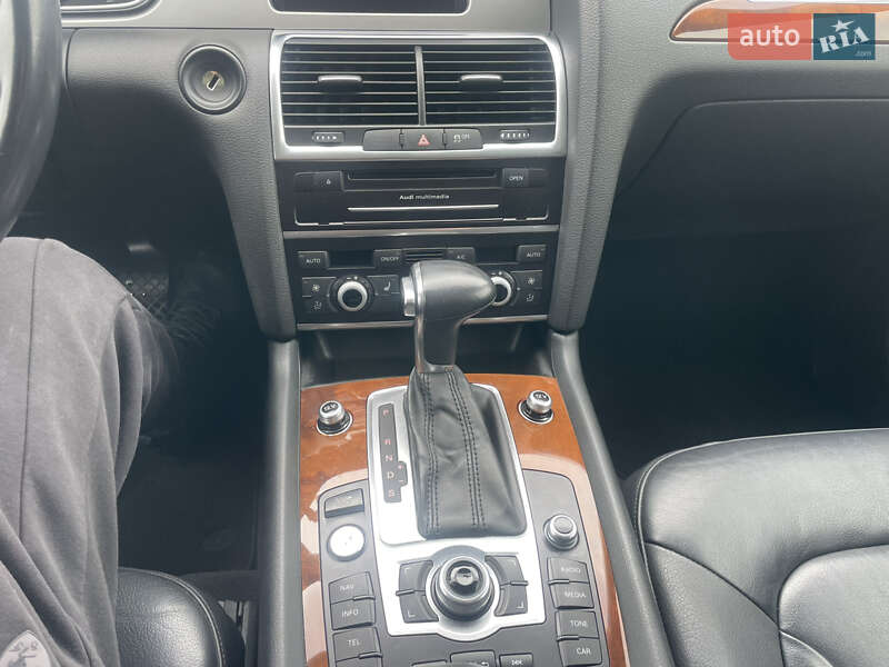 Внедорожник / Кроссовер Audi Q7 2015 в Ровно