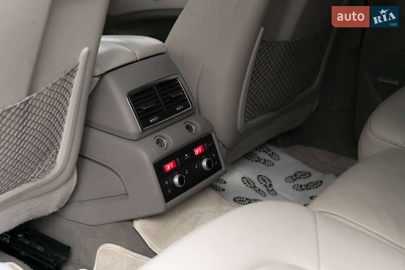 Позашляховик / Кросовер Audi Q7 2013 в Ужгороді