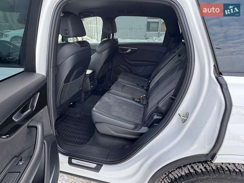 Внедорожник / Кроссовер Audi Q7 2023 в Харькове