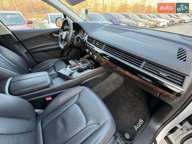 Внедорожник / Кроссовер Audi Q7 2017 в Запорожье фото 39 Внедорожник / Кроссовер Audi Q7 2017 в Запорожье