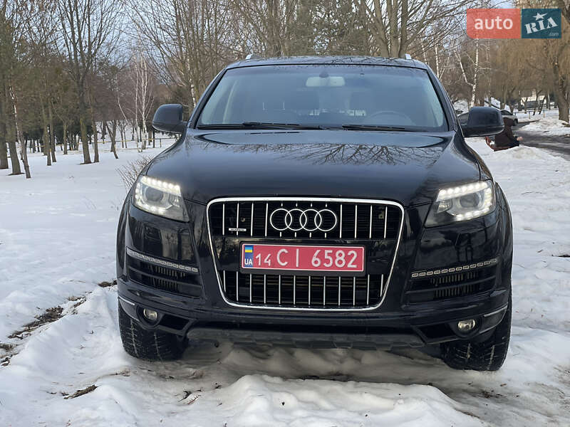 Позашляховик / Кросовер Audi Q7 2011 в Рівному
