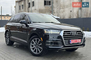 Позашляховик / Кросовер Audi Q7 2017 в Дубні