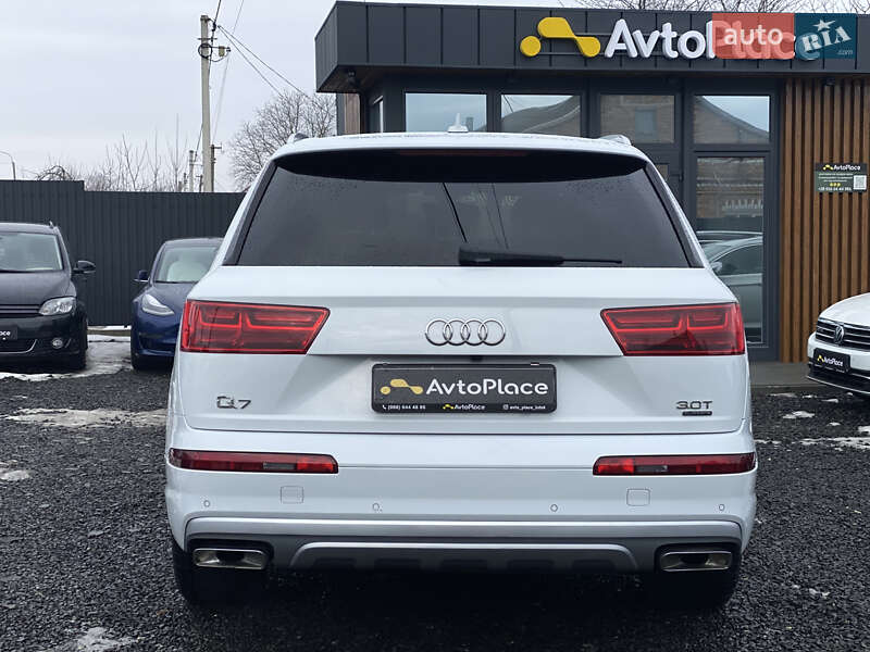 Внедорожник / Кроссовер Audi Q7 2016 в Луцке