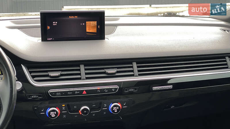 Внедорожник / Кроссовер Audi Q7 2016 в Луцке