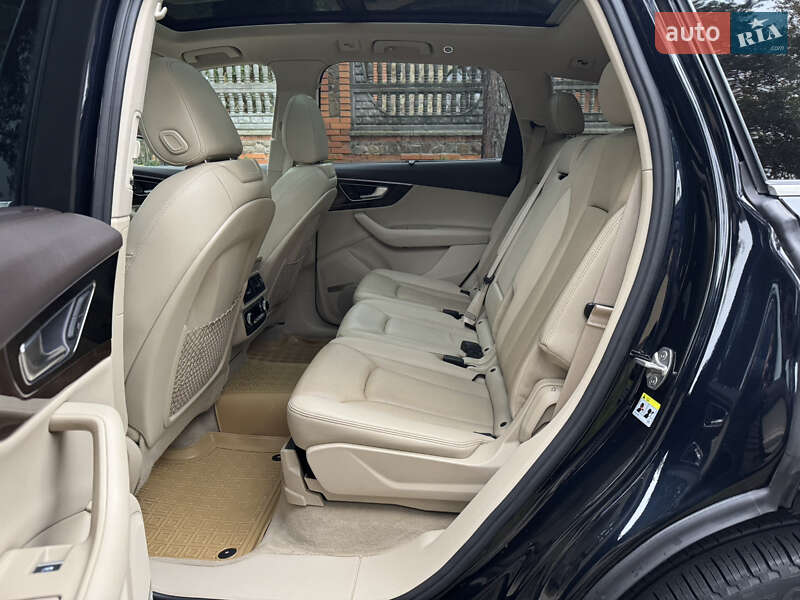 Позашляховик / Кросовер Audi Q7 2017 в Києві фото 24 Позашляховик / Кросовер Audi Q7 2017 в Києві