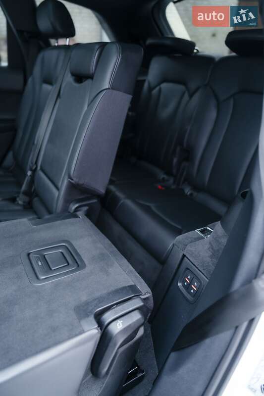 Позашляховик / Кросовер Audi Q7 2017 в Ковелі фото 26 Позашляховик / Кросовер Audi Q7 2017 в Ковелі