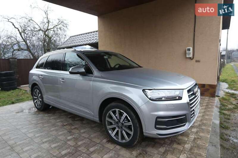 Внедорожник / Кроссовер Audi Q7 2015 в Приборжавском