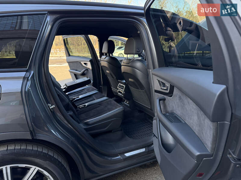 Внедорожник / Кроссовер Audi Q7 2019 в Одессе фото 52 Внедорожник / Кроссовер Audi Q7 2019 в Одессе