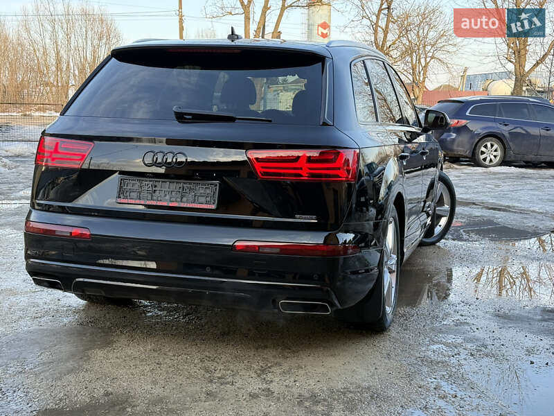 Внедорожник / Кроссовер Audi Q7 2015 в Коломые