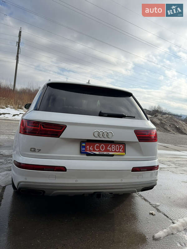 Позашляховик / Кросовер Audi Q7 2019 в Львові