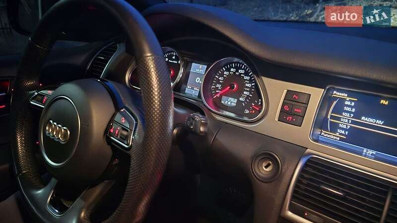 Внедорожник / Кроссовер Audi Q7 2014 в Запорожье