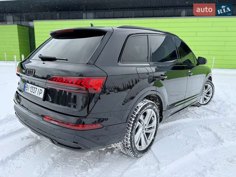 Позашляховик / Кросовер Audi Q7 2019 в Києві фото 13 Позашляховик / Кросовер Audi Q7 2019 в Києві