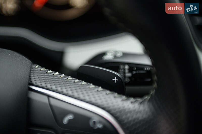 Позашляховик / Кросовер Audi Q7 2015 в Одесі