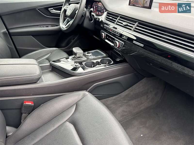 Внедорожник / Кроссовер Audi Q7 2019 в Львове