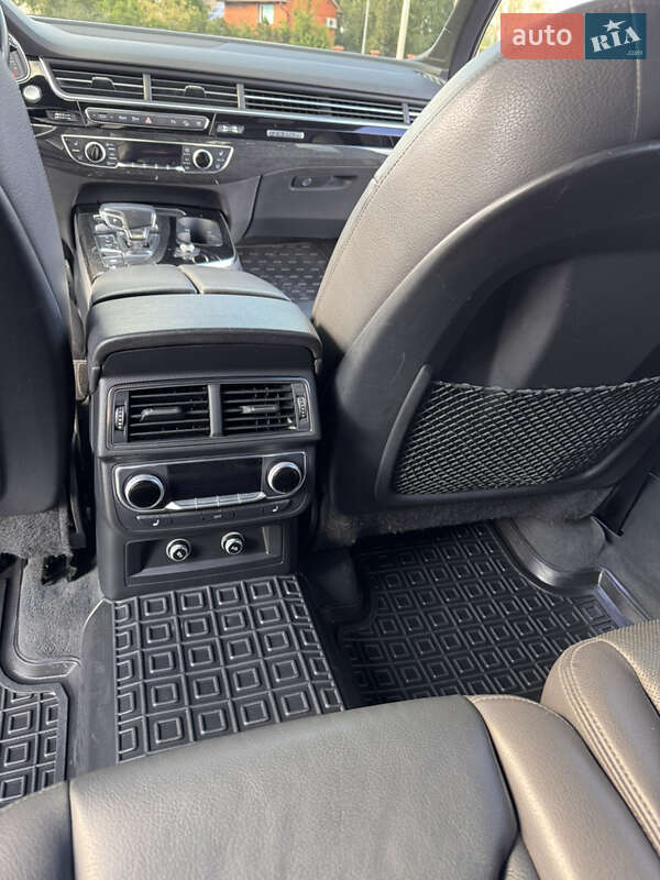Внедорожник / Кроссовер Audi Q7 2017 в Харькове фото 12 Внедорожник / Кроссовер Audi Q7 2017 в Харькове