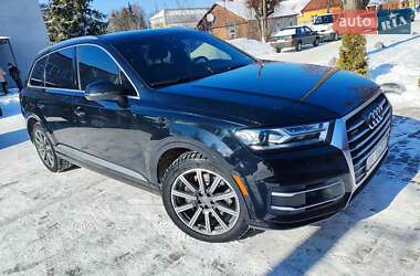 Внедорожник / Кроссовер Audi Q7 2017 в Рокитном