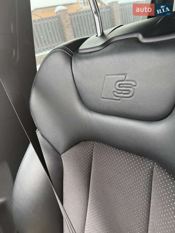 Позашляховик / Кросовер Audi Q7 2018 в Вінниці