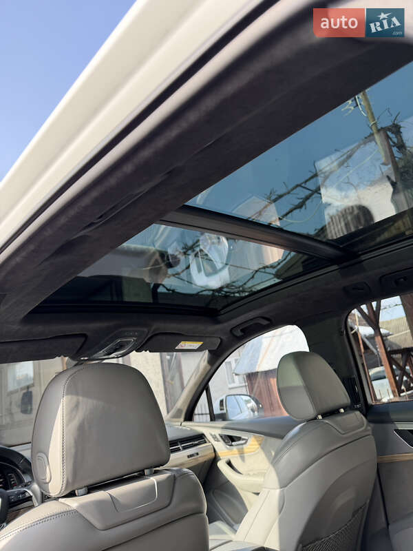 Позашляховик / Кросовер Audi Q7 2017 в Бучачі