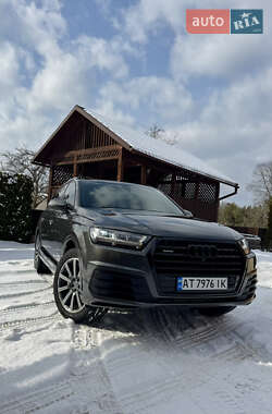 Позашляховик / Кросовер Audi Q7 2018 в Косові