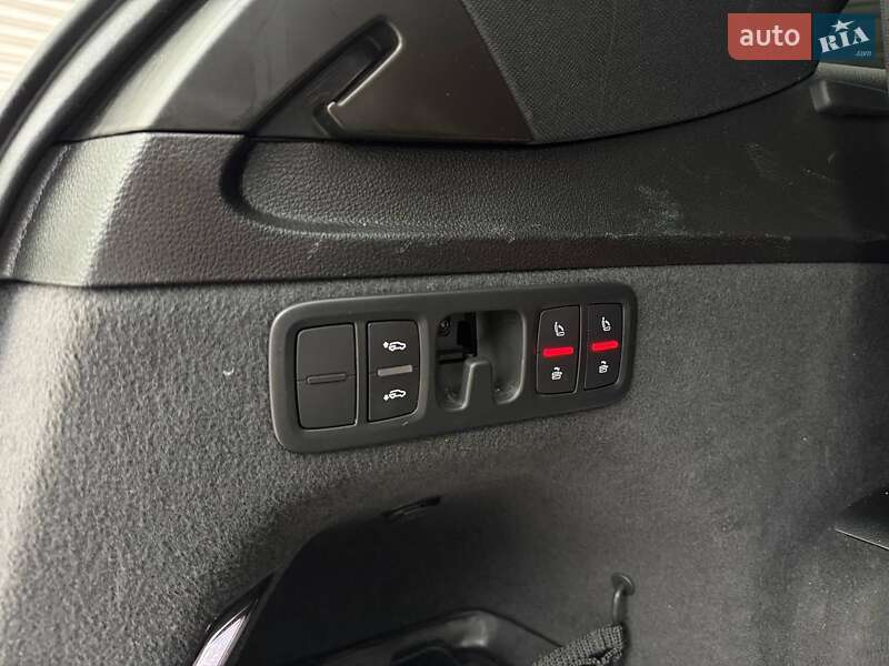 Внедорожник / Кроссовер Audi Q7 2016 в Киеве фото 28 Внедорожник / Кроссовер Audi Q7 2016 в Киеве