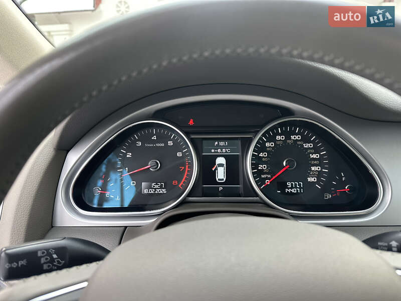 Позашляховик / Кросовер Audi Q7 2012 в Києві