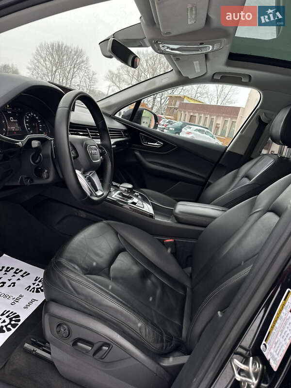 Внедорожник / Кроссовер Audi Q7 2015 в Рожнятове