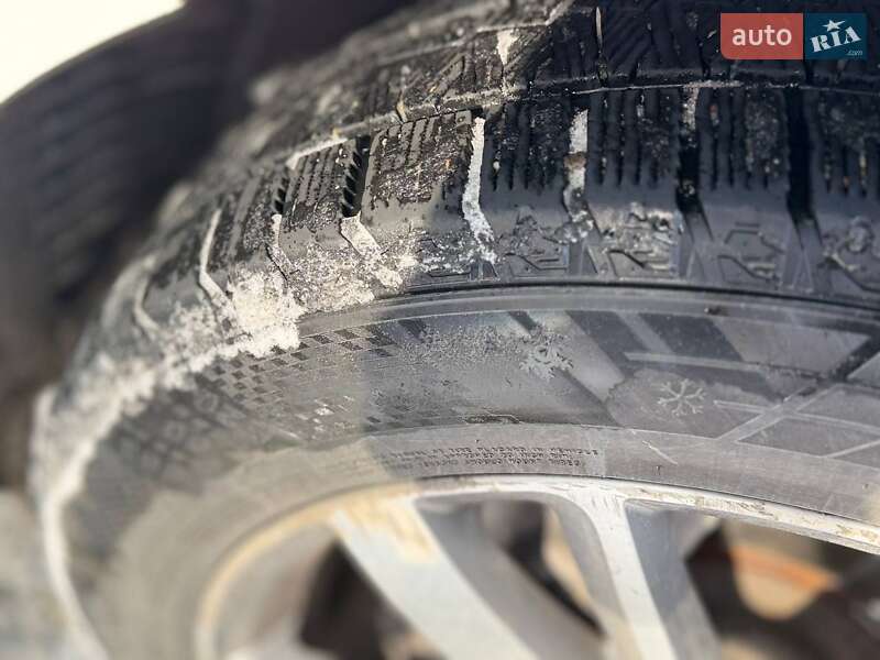 Позашляховик / Кросовер Audi Q7 2014 в Чернівцях
