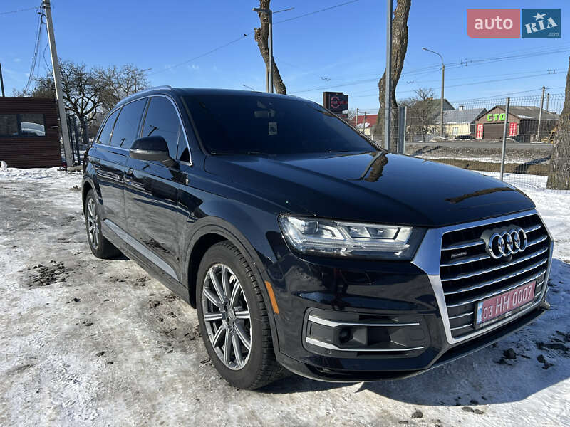 Позашляховик / Кросовер Audi Q7 2016 в Луцьку
