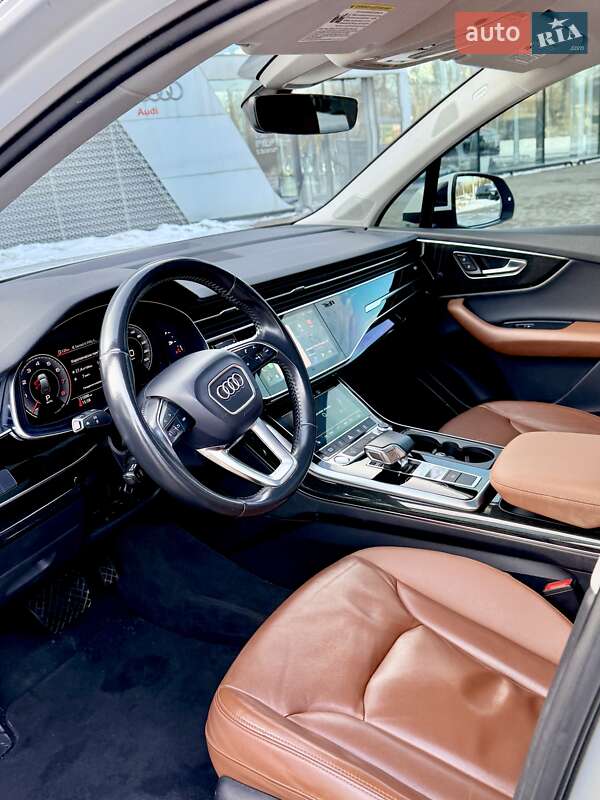 Внедорожник / Кроссовер Audi Q7 2020 в Львове