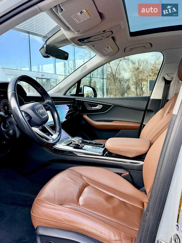 Внедорожник / Кроссовер Audi Q7 2020 в Львове фото 16 Внедорожник / Кроссовер Audi Q7 2020 в Львове