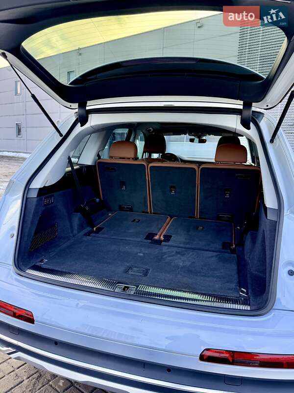 Внедорожник / Кроссовер Audi Q7 2020 в Львове