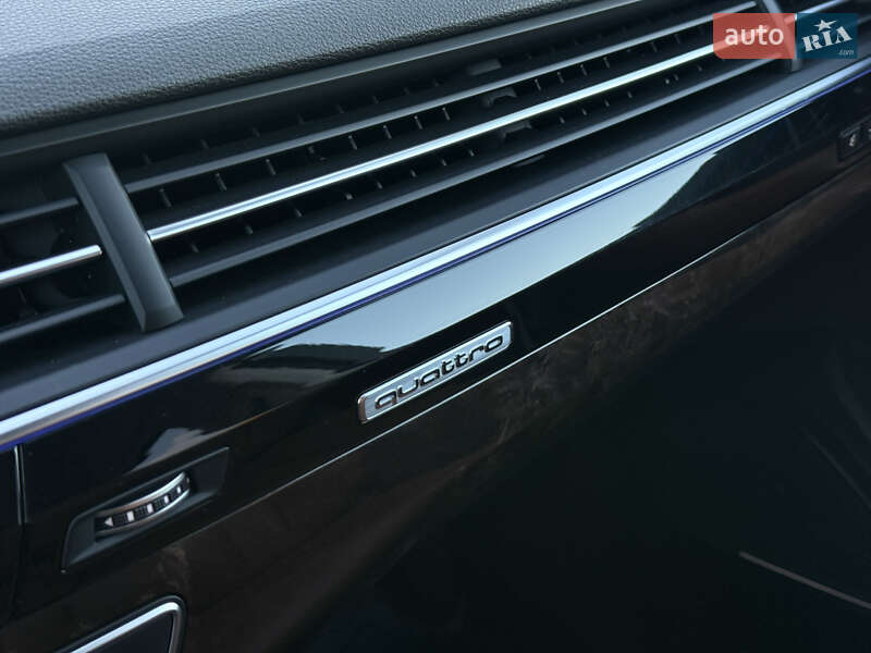 Позашляховик / Кросовер Audi Q7 2016 в Харкові