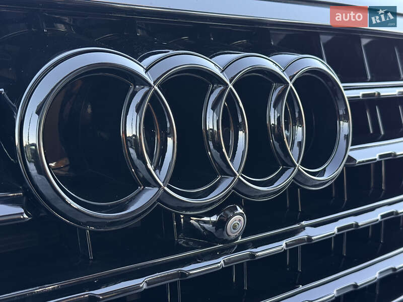 Позашляховик / Кросовер Audi Q7 2016 в Харкові