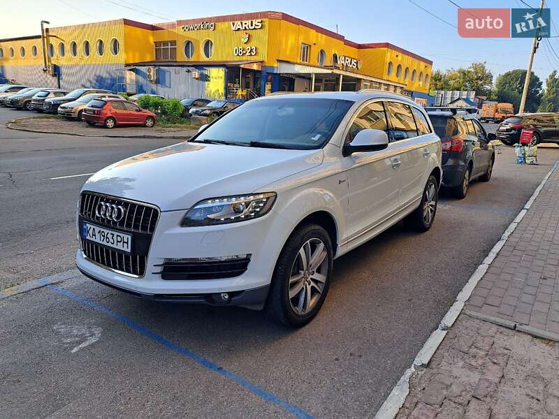 Audi Q7 2015