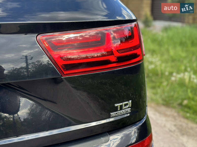 Внедорожник / Кроссовер Audi Q7 2016 в Житомире