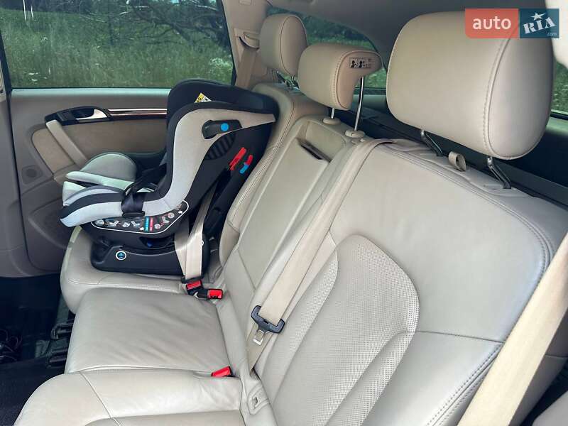 Внедорожник / Кроссовер Audi Q7 2012 в Киеве