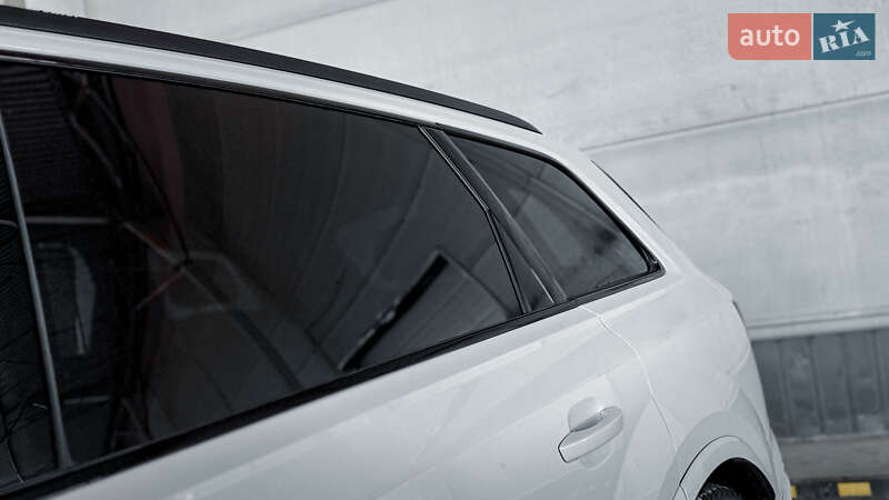 Внедорожник / Кроссовер Audi Q7 2019 в Ровно