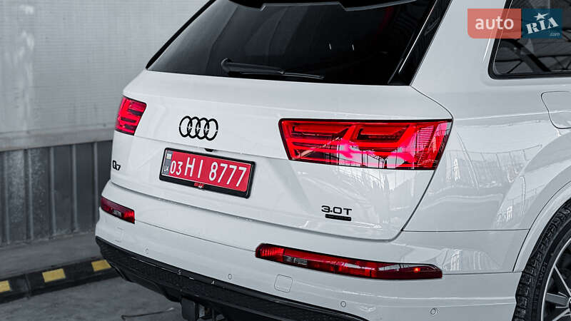 Внедорожник / Кроссовер Audi Q7 2019 в Ровно