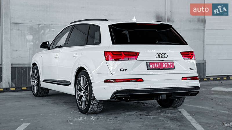 Внедорожник / Кроссовер Audi Q7 2019 в Ровно