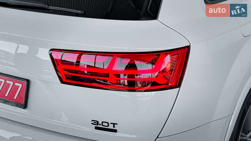 Внедорожник / Кроссовер Audi Q7 2019 в Ровно